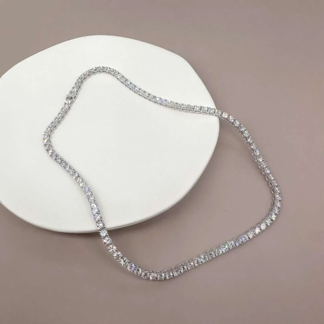 四爪培育鑽石網球頸鏈 (4mm)