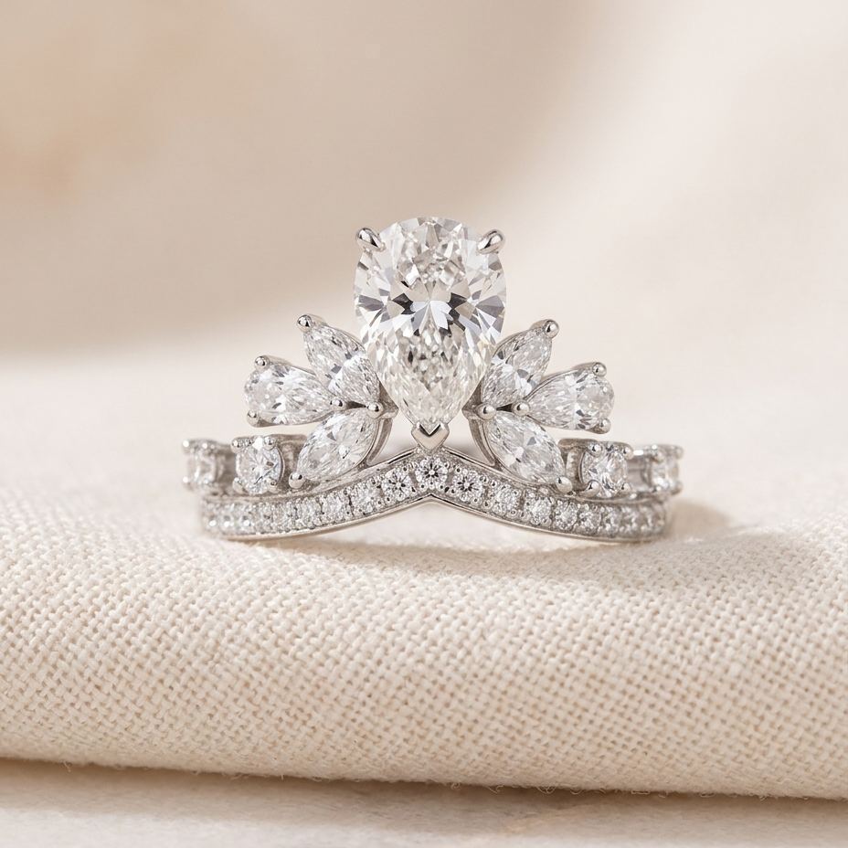 1.50ct E VVS2 梨形培育鑽石皇冠微鑲18K白金戒指 (附IGI證書)