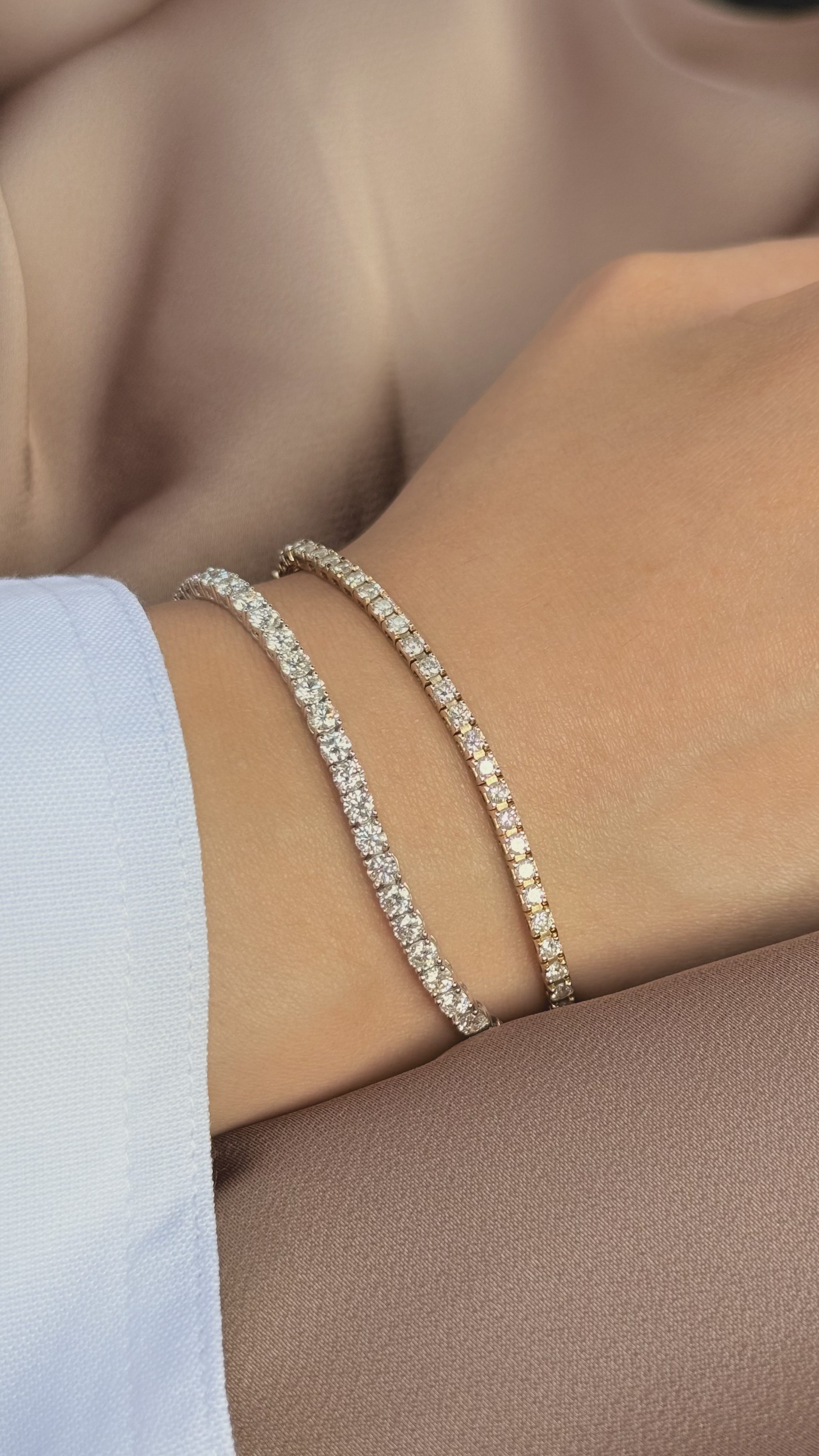 Comparison of 2.3mm yellow gold and 3.0mm white gold lab grown diamond tennis bracelets