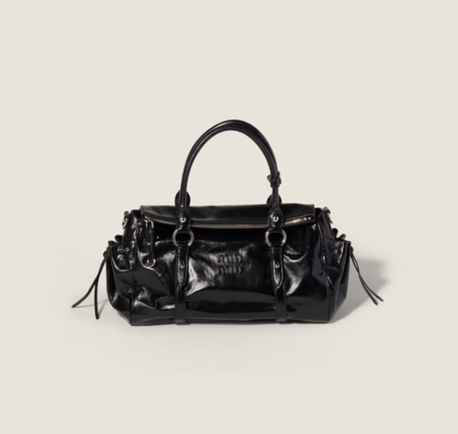 新品・未使用】 miumiu＊レザーホーボーバッグ TWICEモモ愛用 miumiu