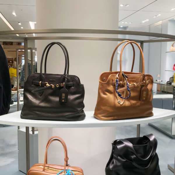 【売切必至】★MIUMIU★ ナッパレザー バッグ♡