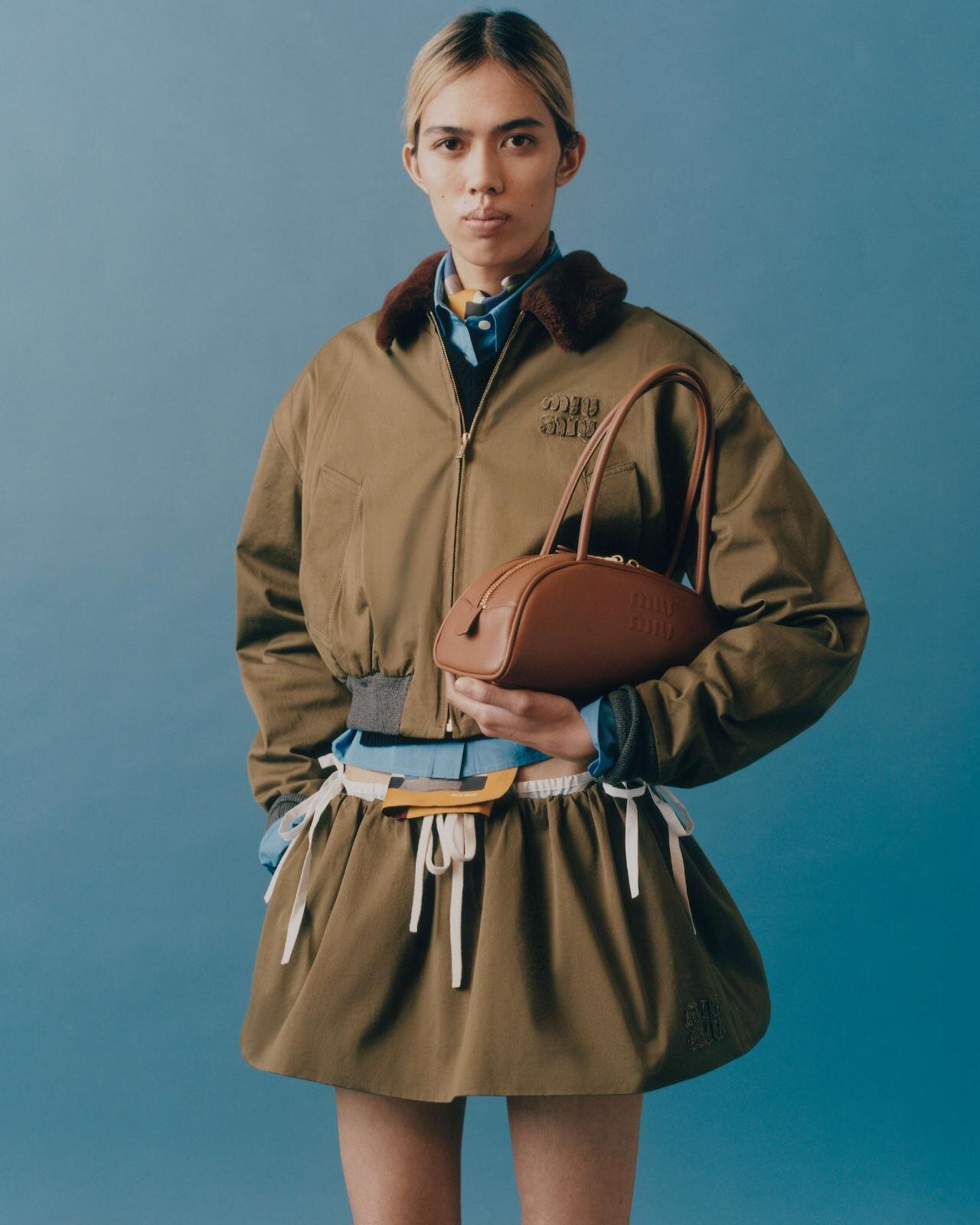 ミュウミュウ パテントレザー ヘアクリップ カラー：レッド | MIU MIU