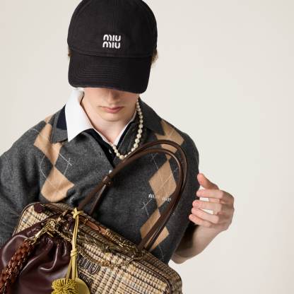 ミュウミュウ MIU MIU デニム ベースボールキャップ（帽子）