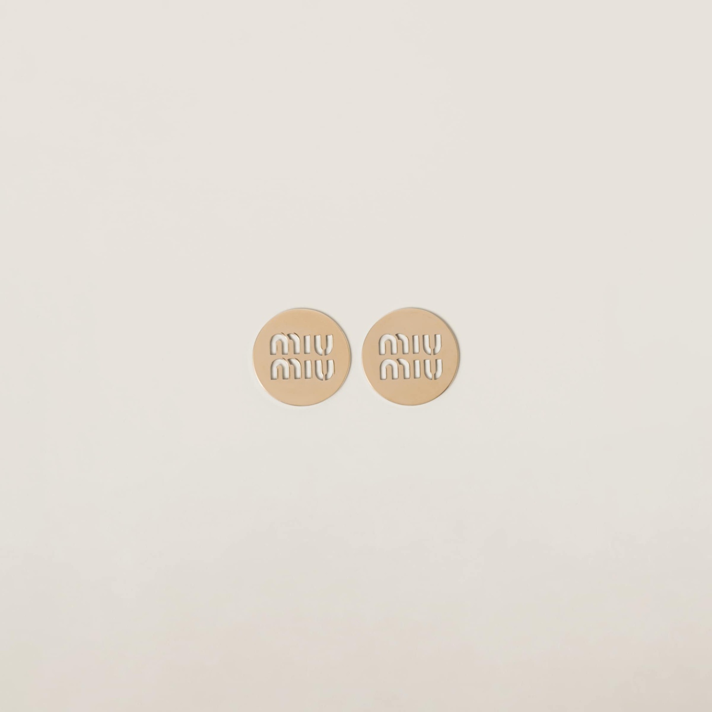 ミュウ ロゴ ピアス