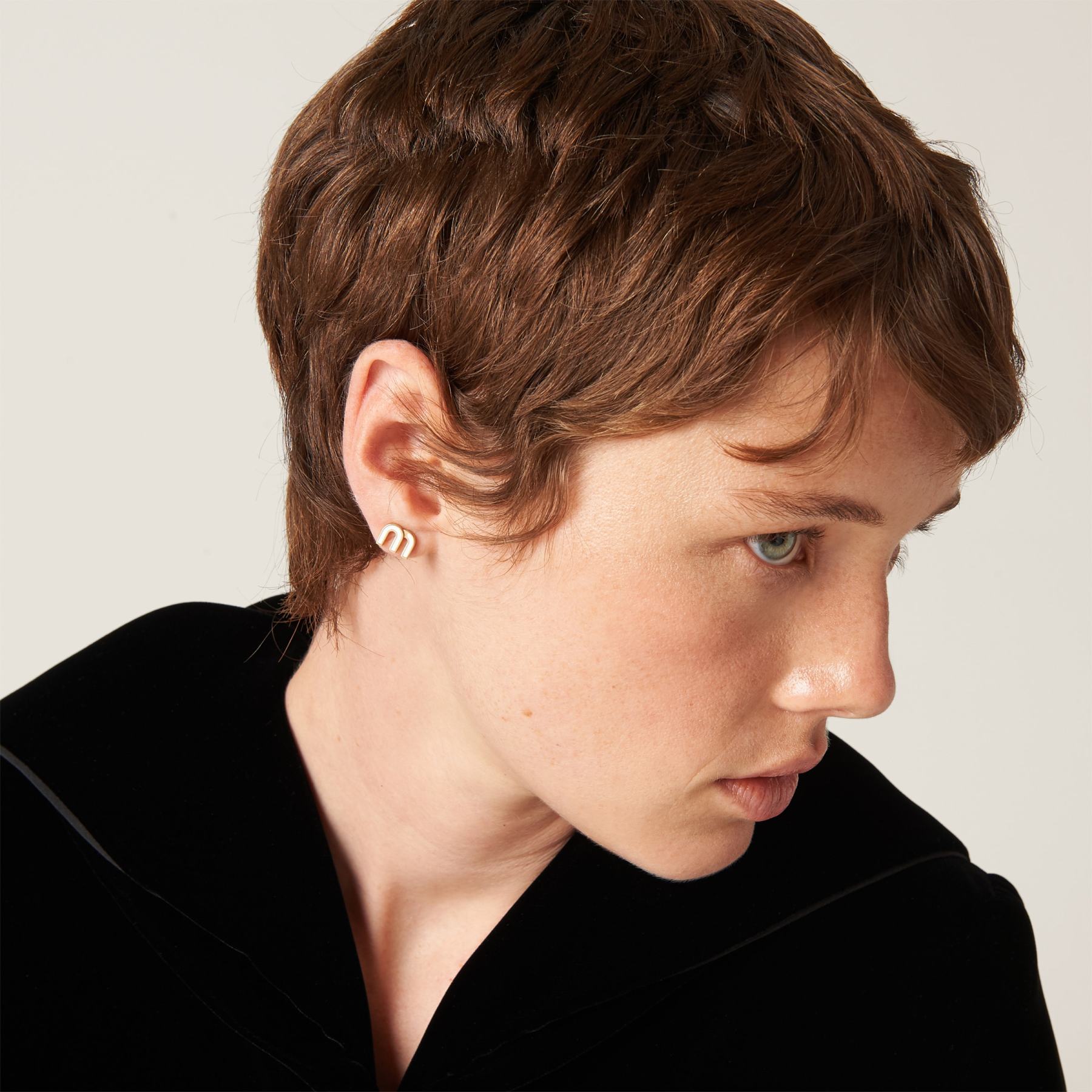 エナメルメタル ピアス