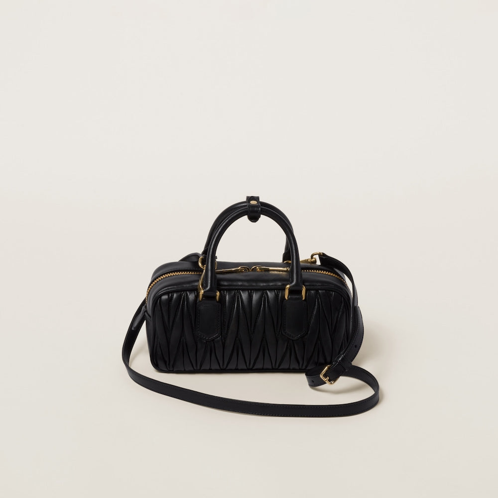 アルカディ マテラッセレザー バッグ