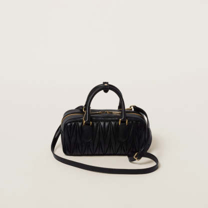 アルカディ マテラッセレザー バッグ