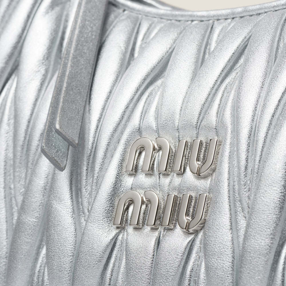 ワンダー マテラッセレザー ホーボーバッグ