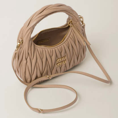 ワンダー マテラッセレザー ホーボーバッグ