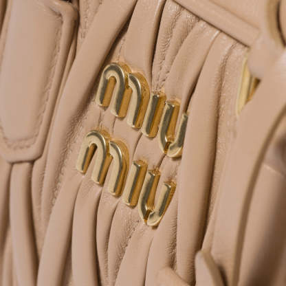 アルカディ マテラッセレザー バッグ スモ一ル