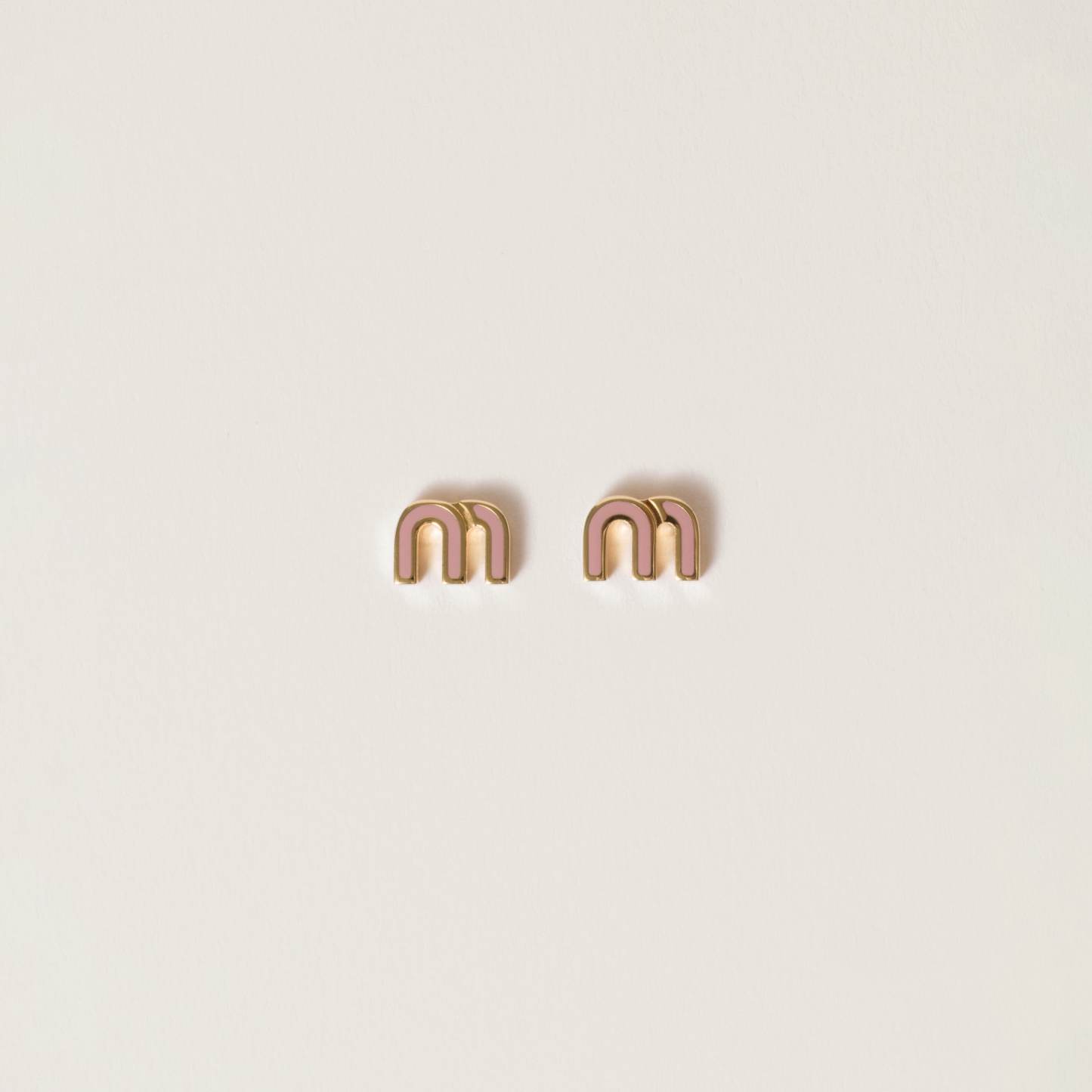 エナメルメタル ピアス