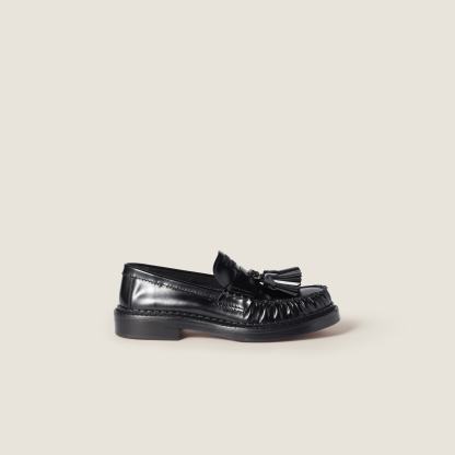 【BEAUTY&YOUTH】タッセルローファー 本革 黒 7D 極美品 ミュウミュウ ポリッシュドレザーのタッセルローファー | MIU MIU