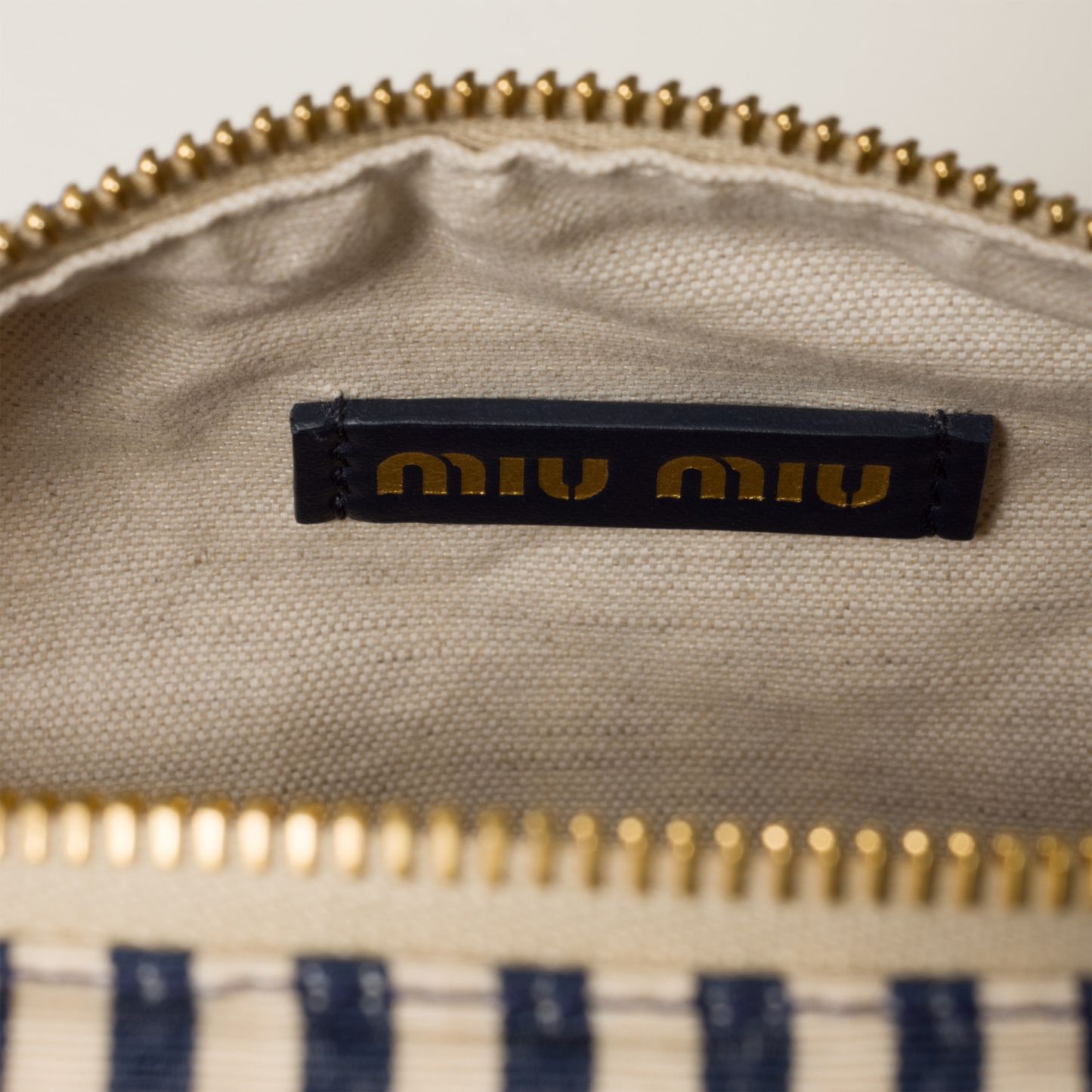 ロゴ付 ジャカードファブリック ポーチ