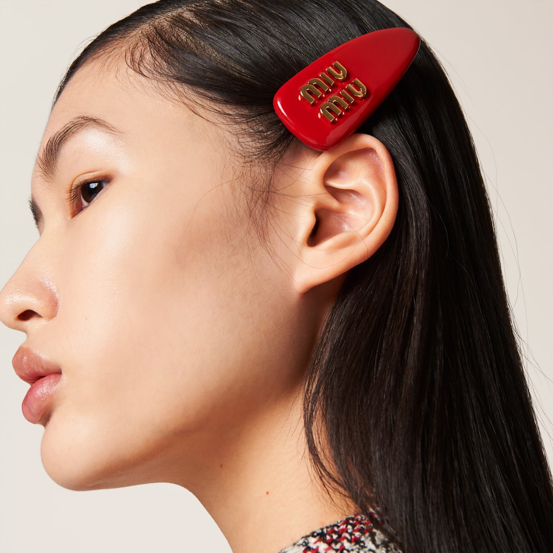 パテントレザー ヘアクリップ