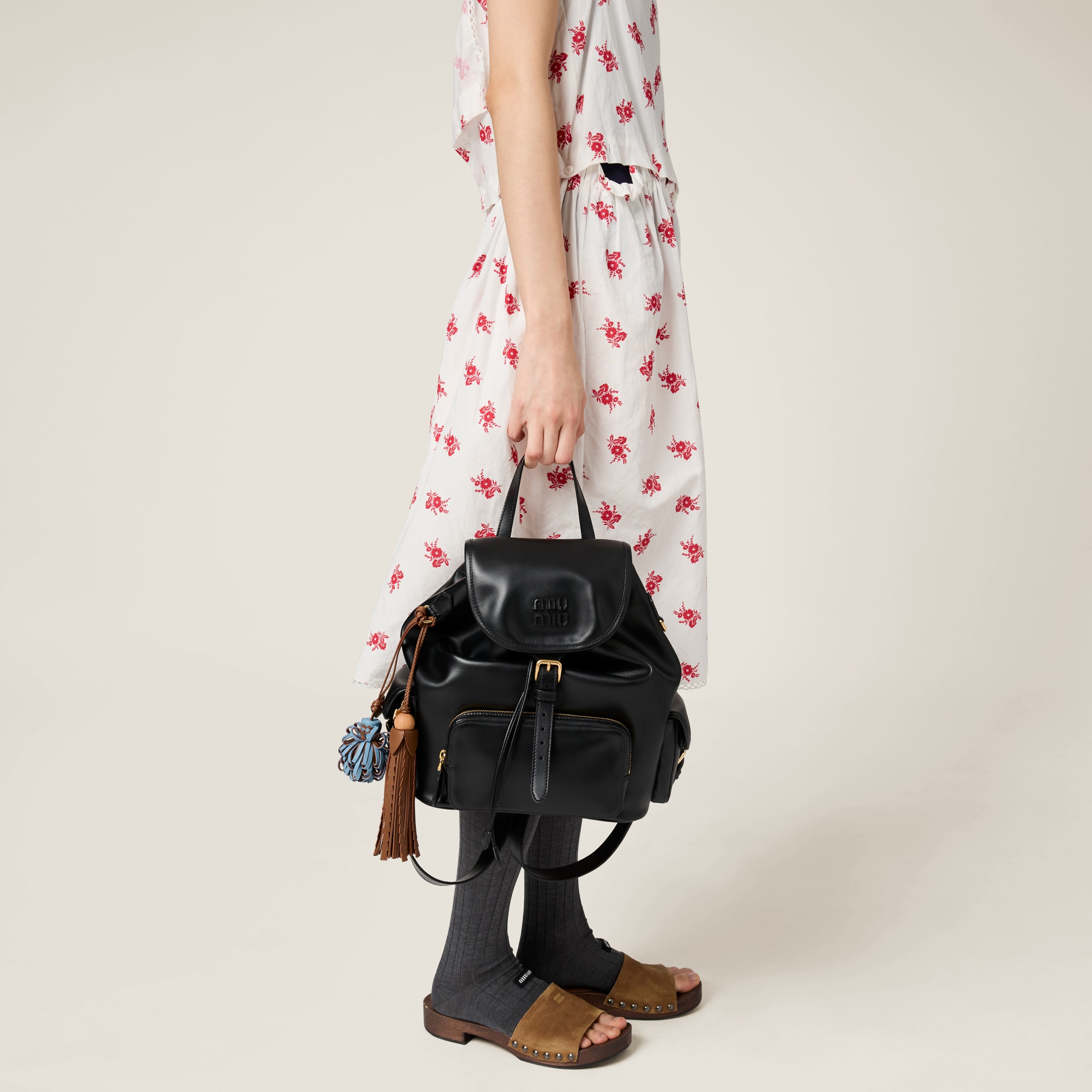 レザー バックパック  サイズ：30cm×25cm×12.5cm