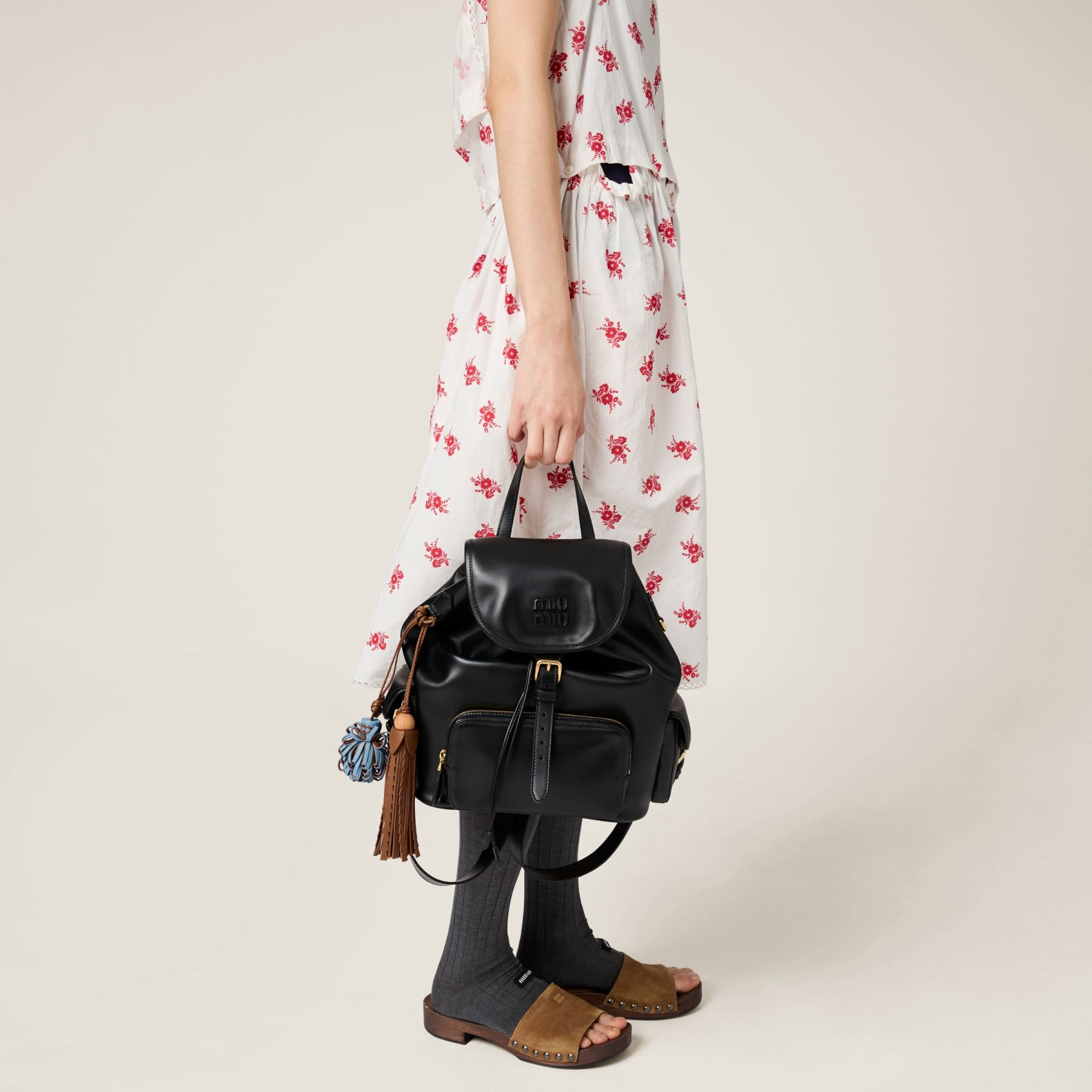 レザー バックパック  サイズ：30cm×25cm×12.5cm