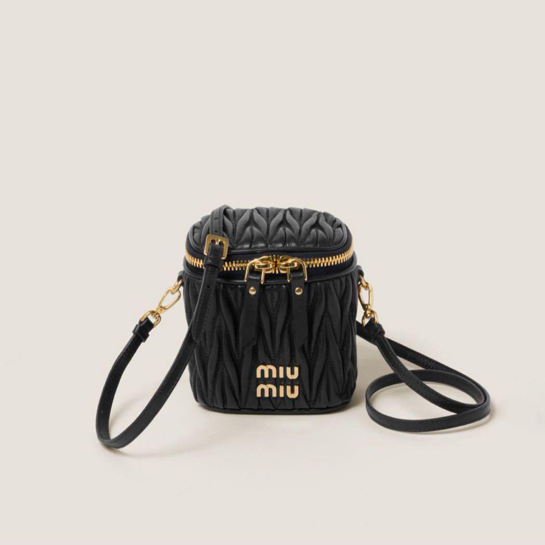 ナッパレザー・マトラッセ マイクロバッグ