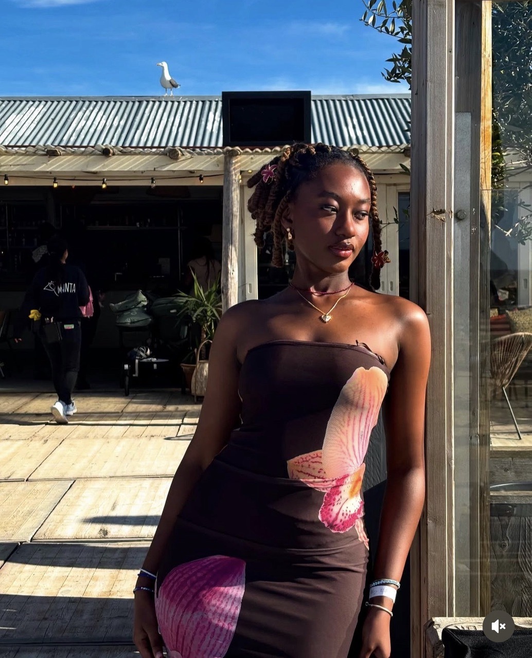 Ladies' white strapless dress