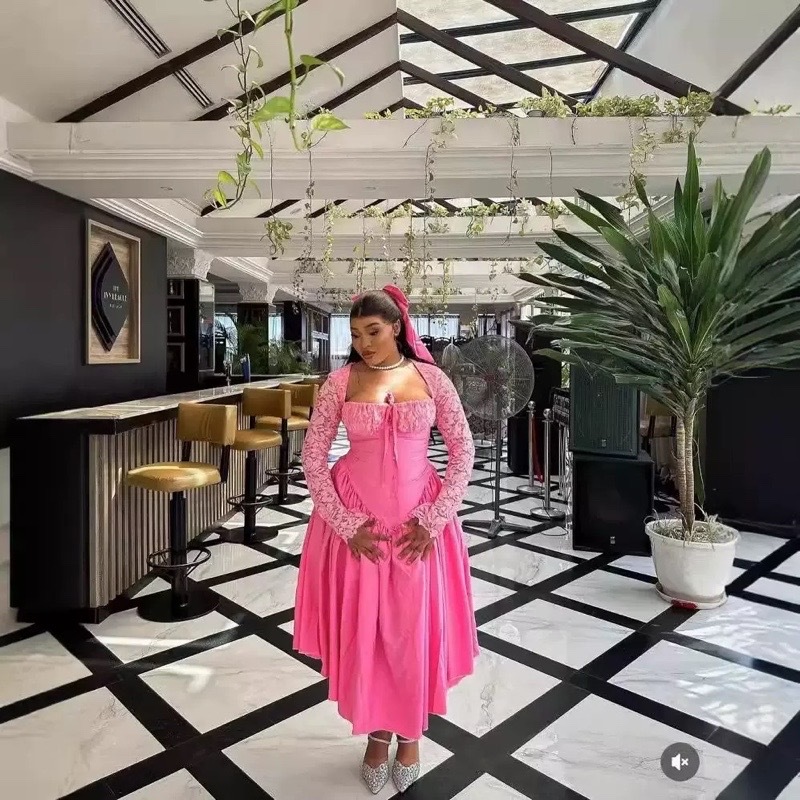 Ladies' Lace Maxi Dress