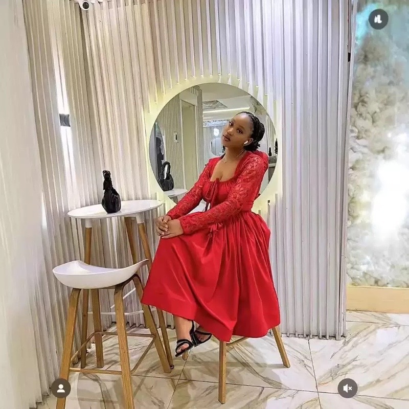 Ladies' Lace Maxi Dress