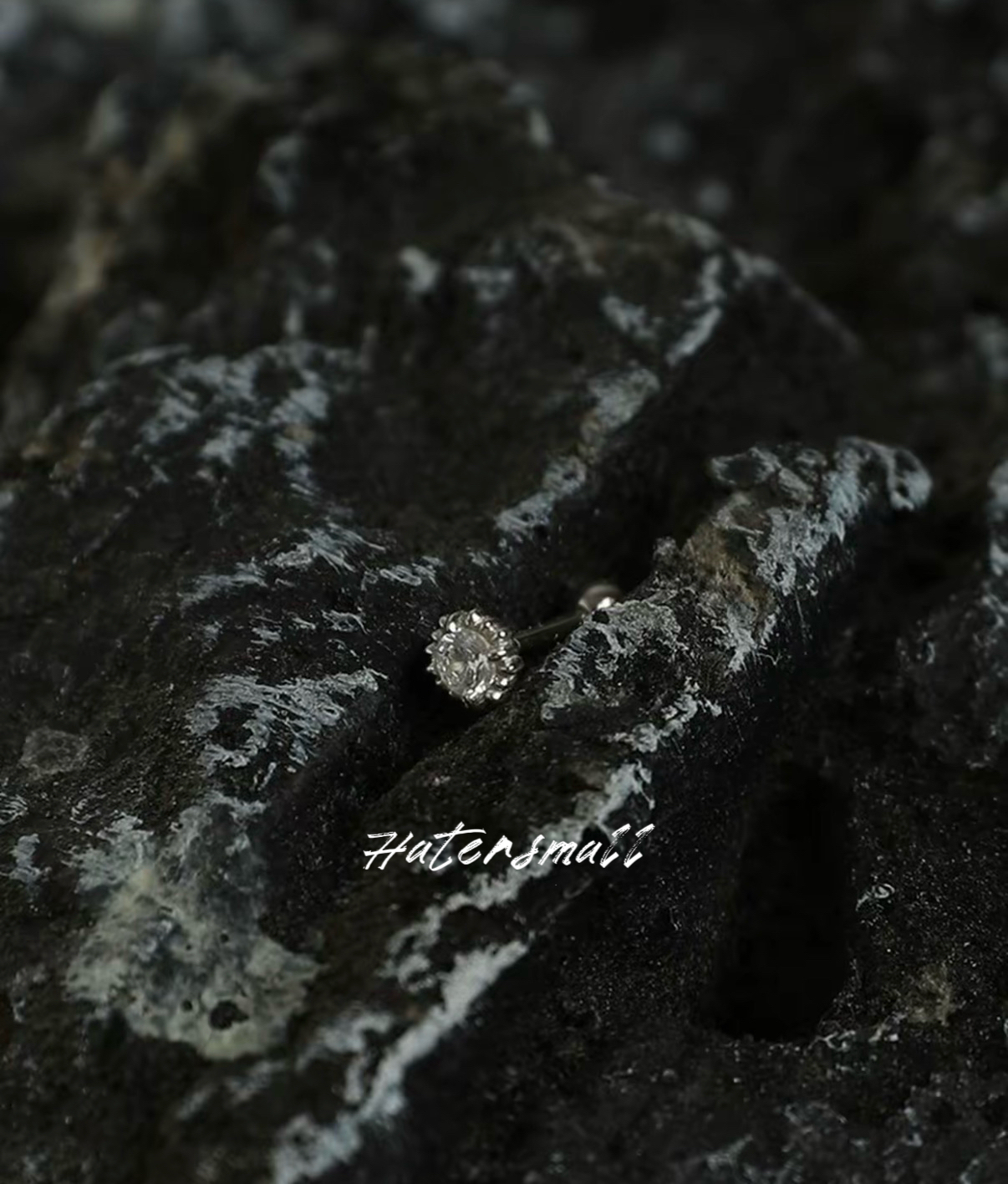 HT 合金鑽石耳釘 螺紋設計 小眾低調男士配飾