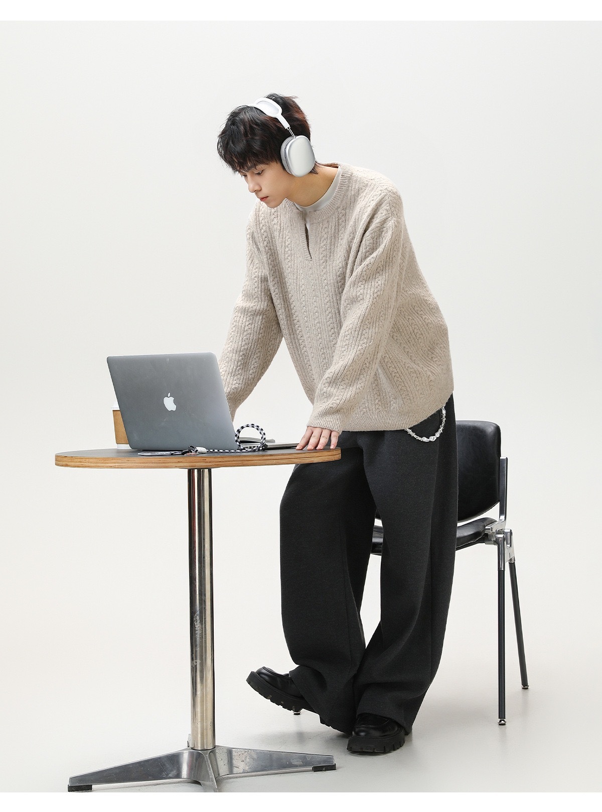 復古套頭毛衣 肌理小V領毛衣 針織衫｜不含內襯衫