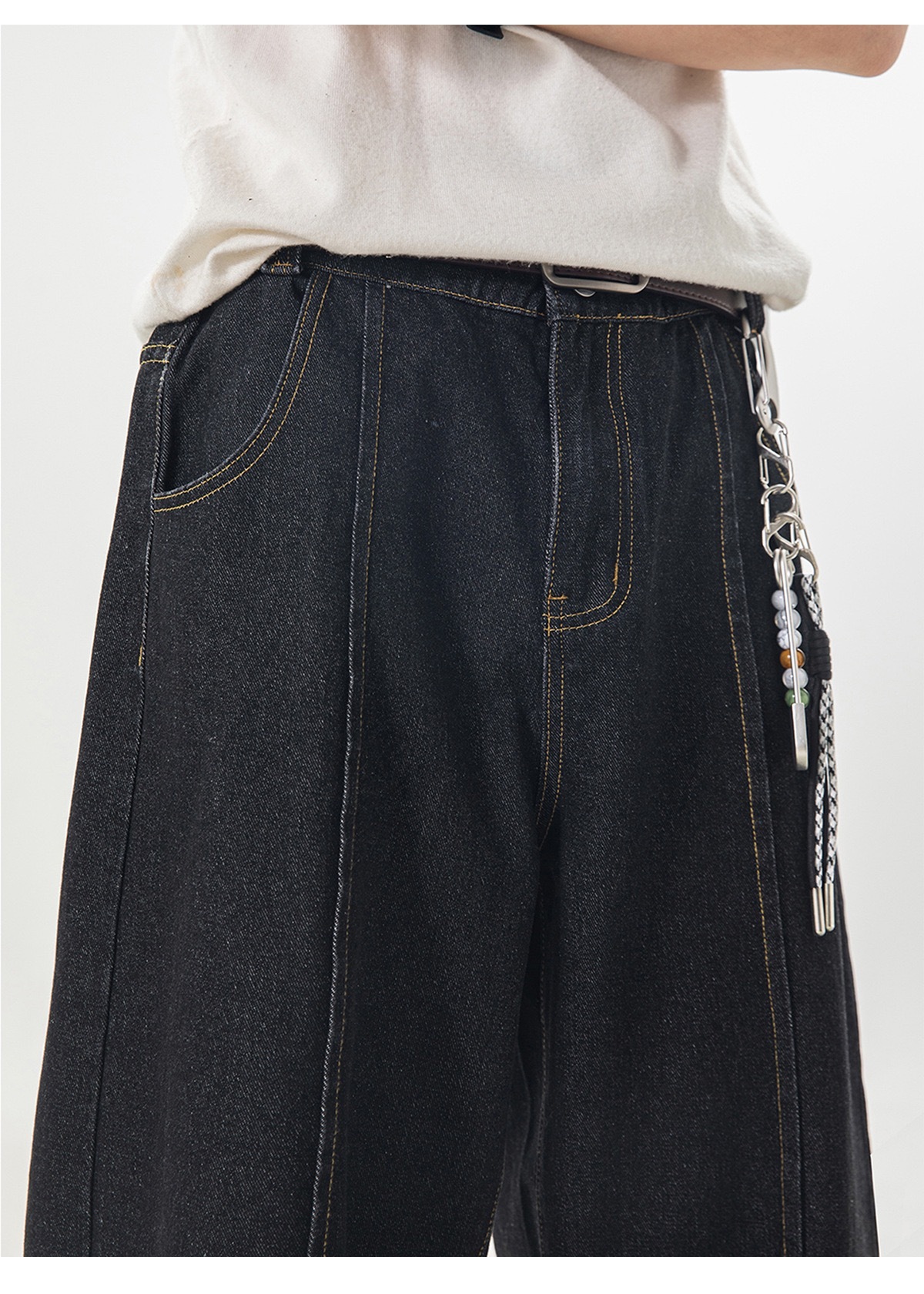 復古水洗牛仔褲 星星刺繡 直筒寬鬆牛仔褲｜前鈕扣 後鬆緊腰設計