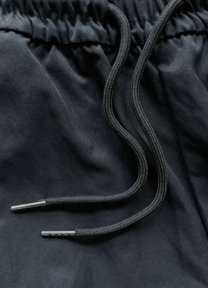 HT 涼感打褶彎刀長褲 寬鬆直筒設計 遮肉顯瘦百搭