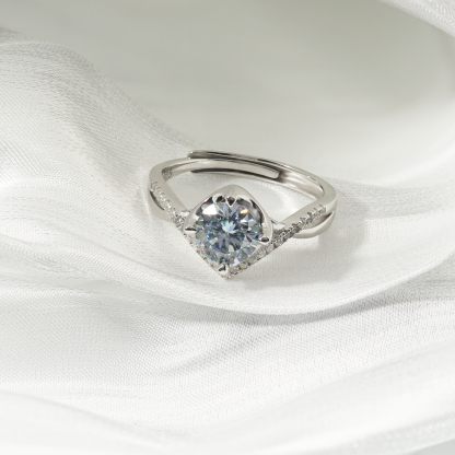 1ct Round Synthetic Moissanite Crown Ring S925