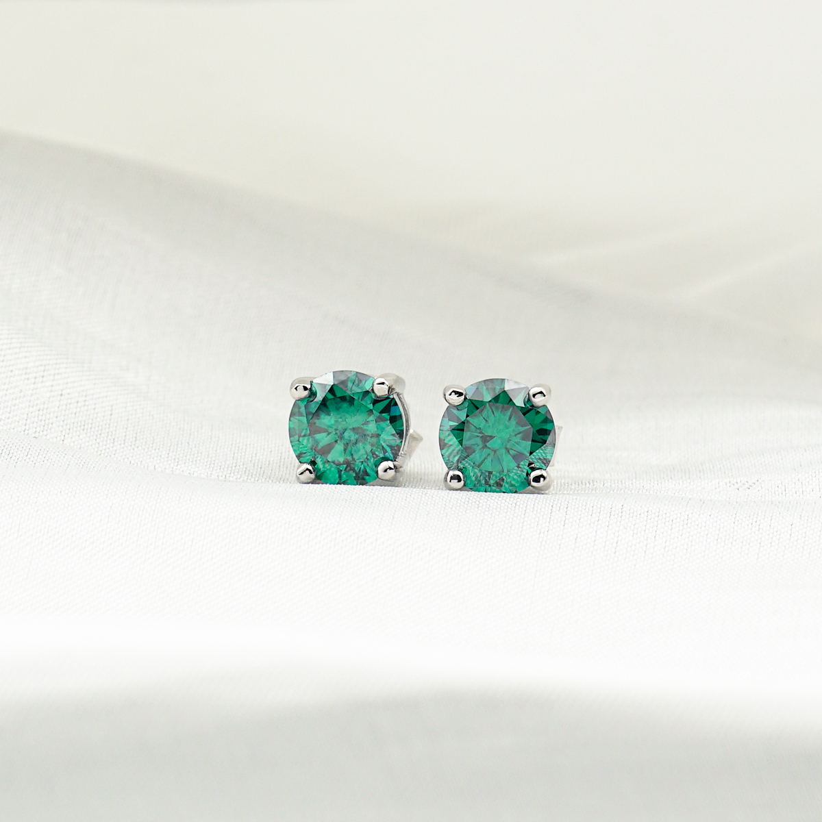 1ct Round Synthetic Moissanite Four Prong Stud Earrings S925