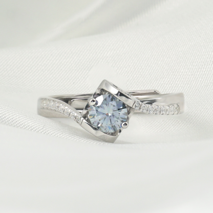 0.5-1ct Round Synthetic Moissanite Ring S925