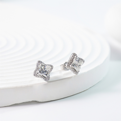 Delzzad Bling Luxury Four-Leaf Clover Earrings Lab-Created Moissanite Stud Earring S925 Sterling Silver Moissanite Jewelry Perfect  Gift for Men Women Wedding Set