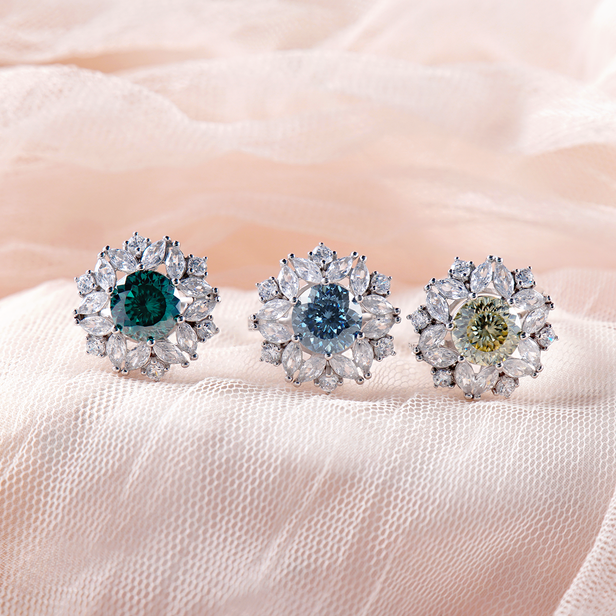 3ct Hundreds Faces Round Synthetic Moissanite Flower Ring In 925 Sterling Silver