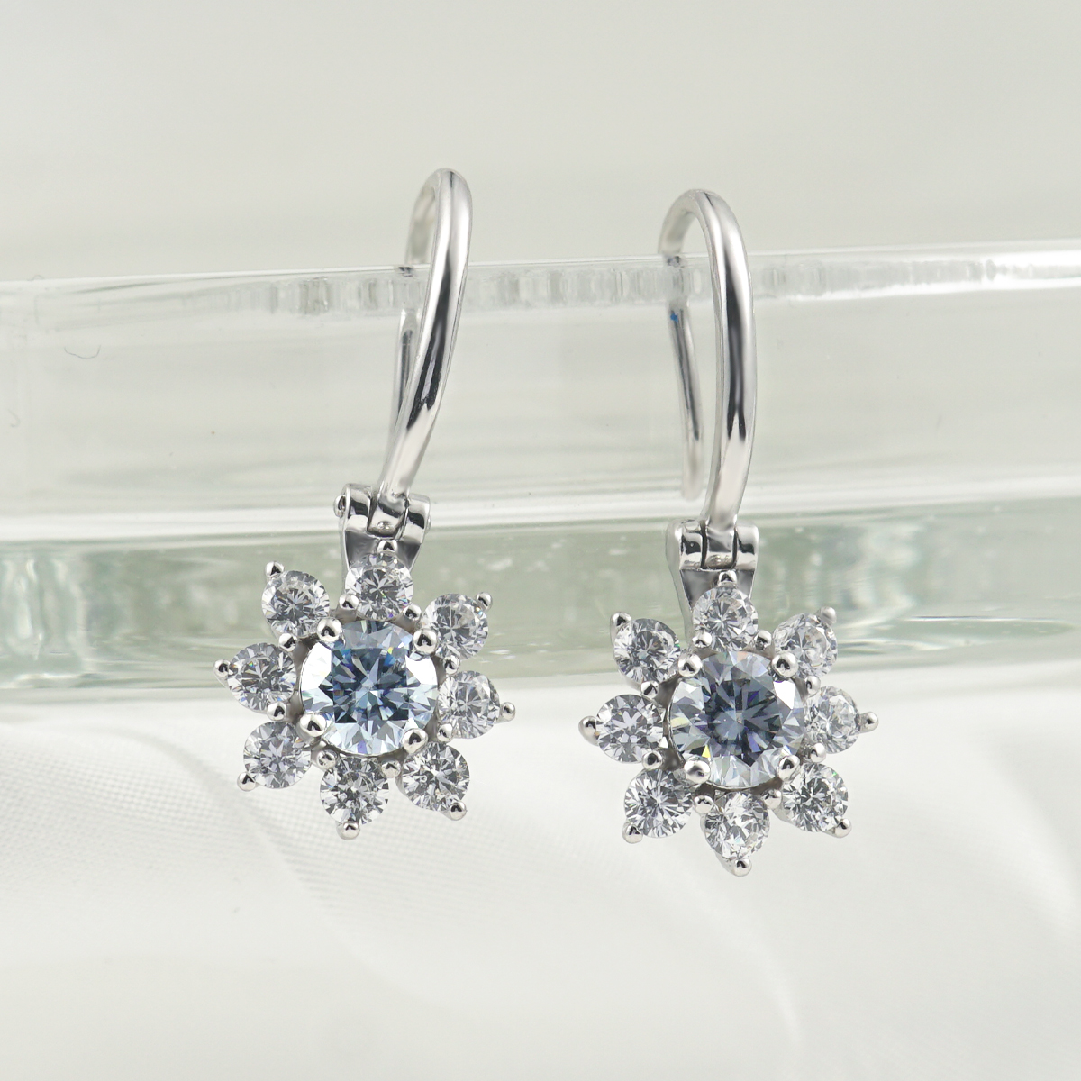 VVS Synthetic Moissanite Earrings S925