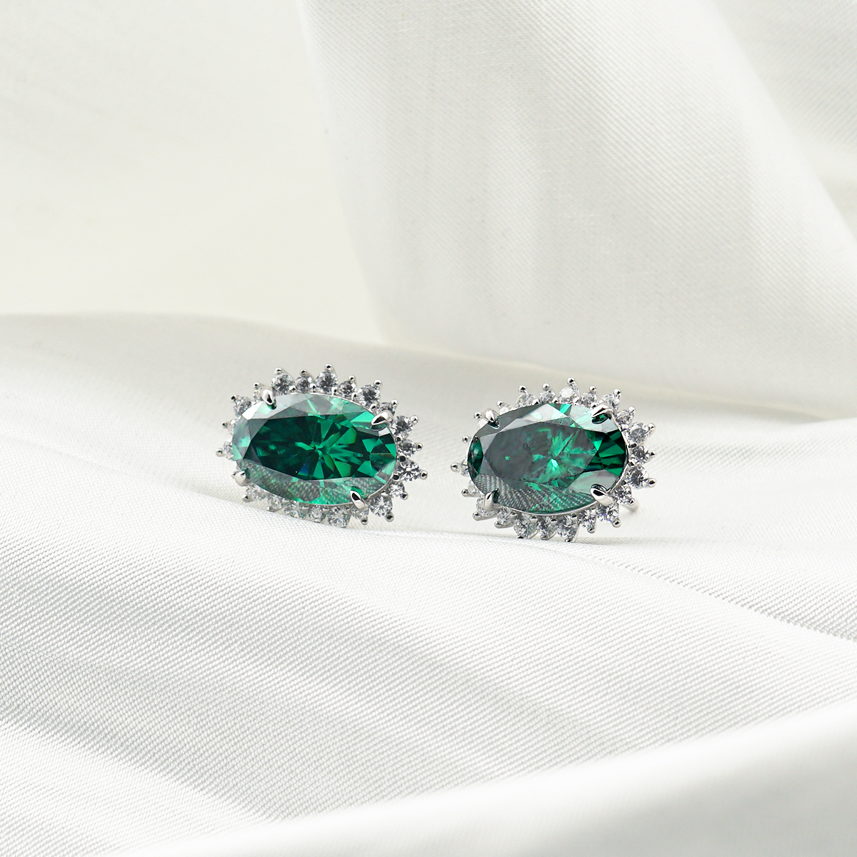 1-3ct Oval Synthetic Moissanite Sunflower Stud Earrings S925