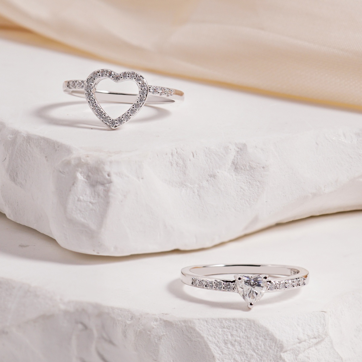 Halo Heart Cut Ring Set Heart Pair Stacking Ring Band D Color VVS Synthetic Moissanite Ring Jewelry Copper Band Wedding Band Engagement Ring Set Promise Ring Women's Ring for Engagement, Wedding Anniversary & Valentine's Day Gifts