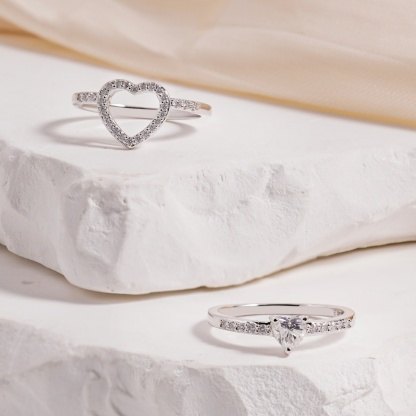 Halo Heart Cut Ring Set Heart Pair Stacking Ring Band D Color VVS Synthetic Moissanite Ring Jewelry Copper Band Wedding Band Engagement Ring Set Promise Ring Women's Ring for Engagement, Wedding Anniversary & Valentine's Day Gifts