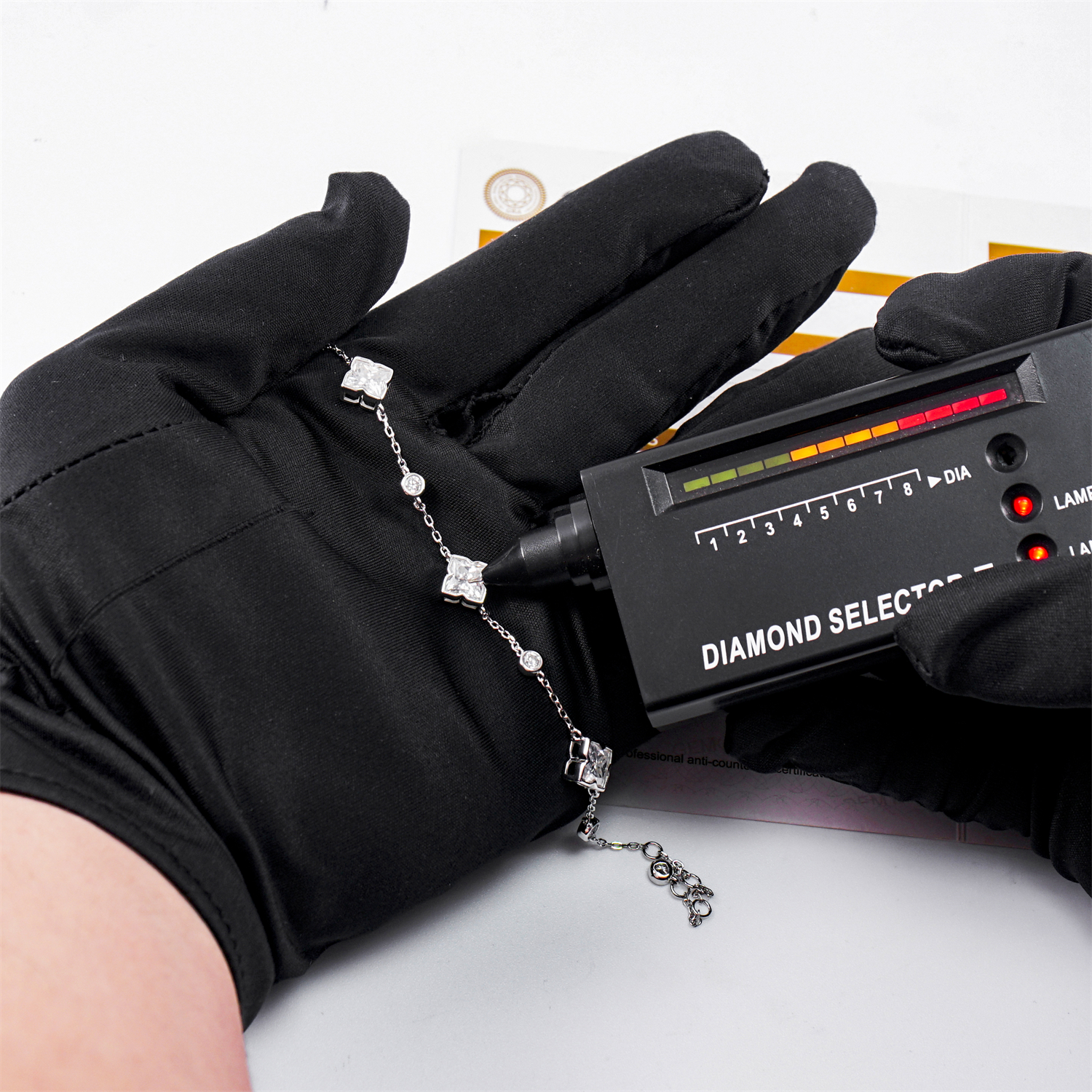 3.5ct Elegant Four-Leaf Clover Bloom Adjustable Bracelet Lab-Created Moissanite Bracelet S925 Sterling Silver Moissanite Jewelry Engagement Wedding Anniversary Perfect Gifts