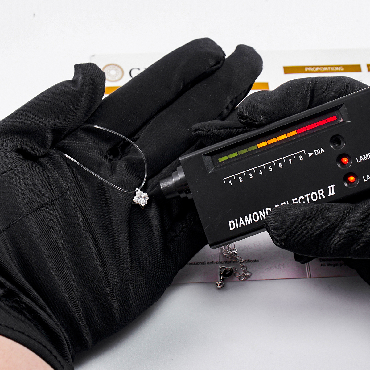 Delzzad 1ct Charming Clover Cut Pendant Necklace Fishing Line Chain Lab-Created Moissanite Necklace S925 Sterling Silver Moissanite Jewelry Engagement Wedding Anniversary Perfect Gifts