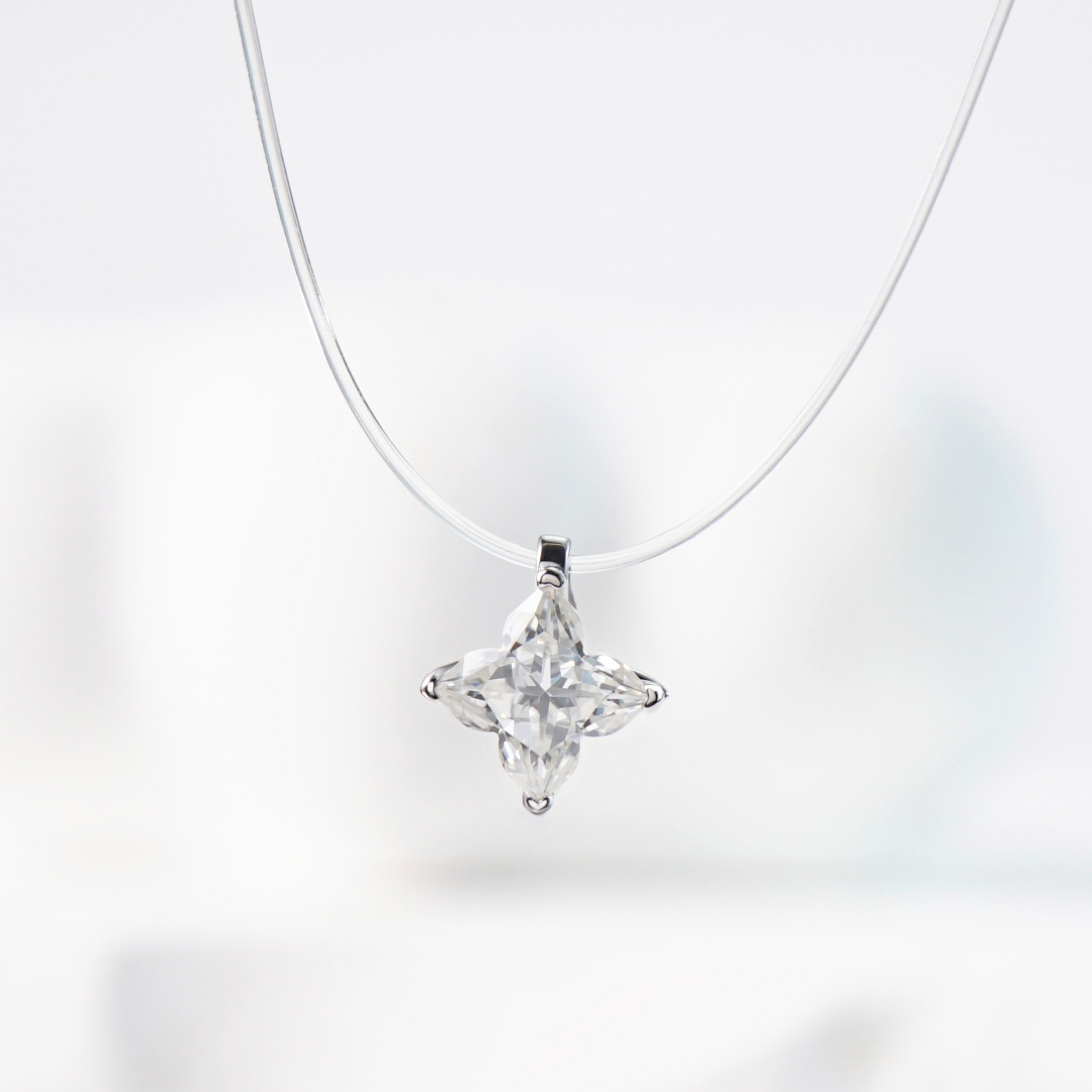 Delzzad 1ct Exquisite Leaf Clover Fishing Line Pendant Necklace Lab-Created Moissanite Necklace S925 Sterling Silver Moissanite Jewelry Engagement Wedding Anniversary Perfect Gifts