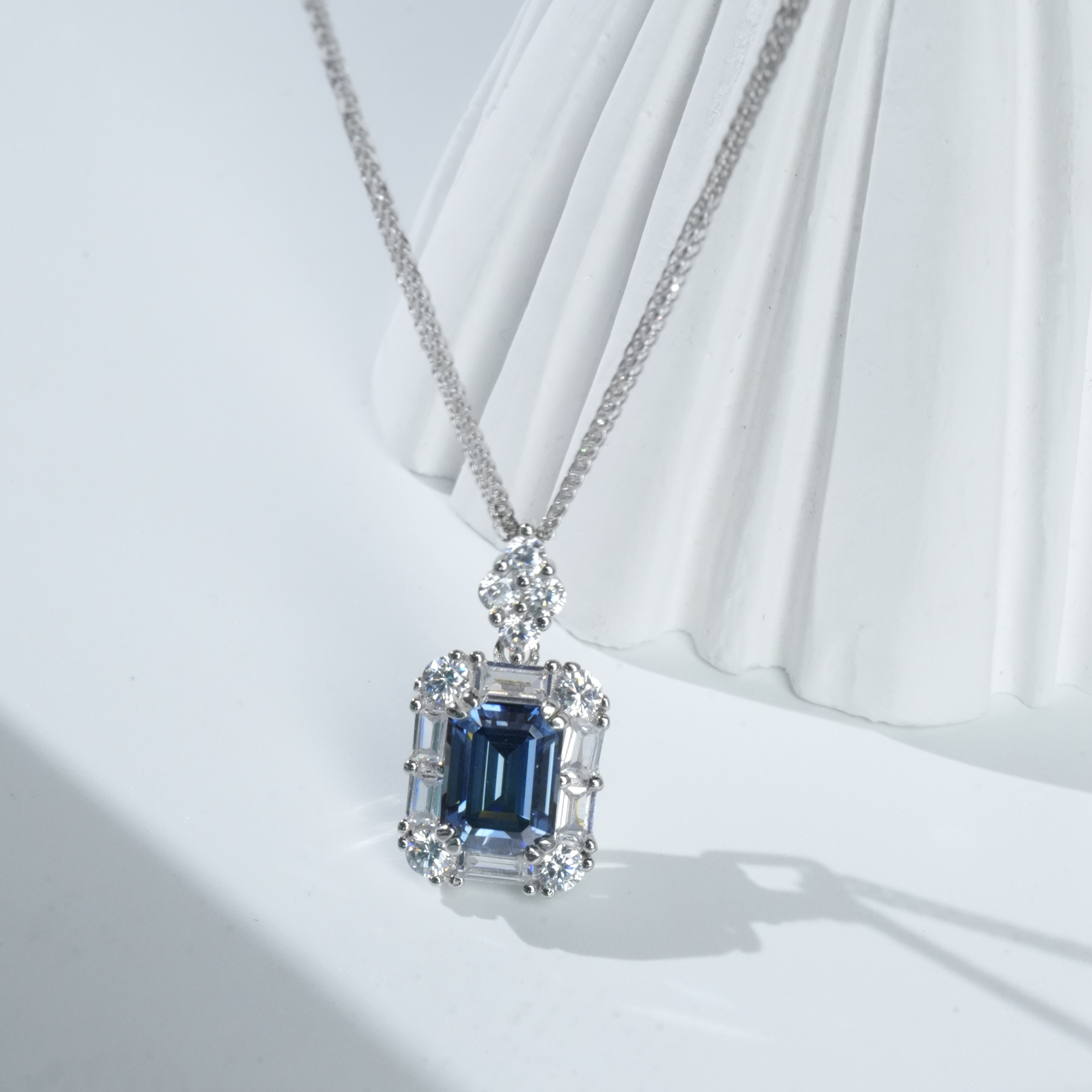 2ct Emerald Cut Synthetic Moissanite Glaring Pendant Necklace Chain S925