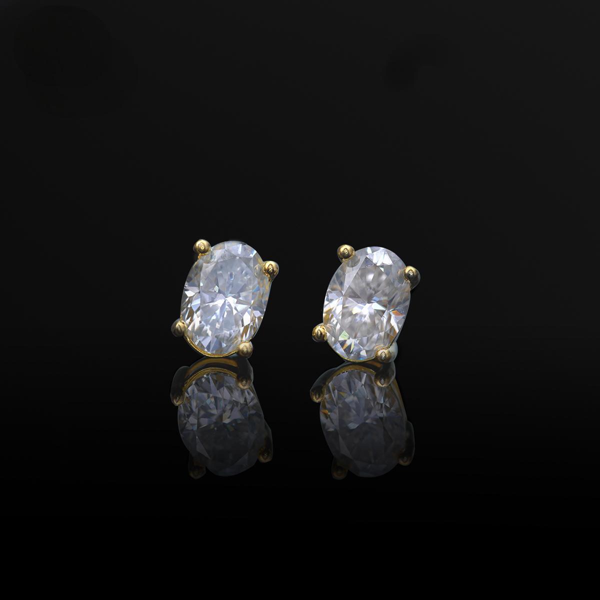S925 Oval Cut Synthetic Moissanite Stud Earrings Gift For Men Women