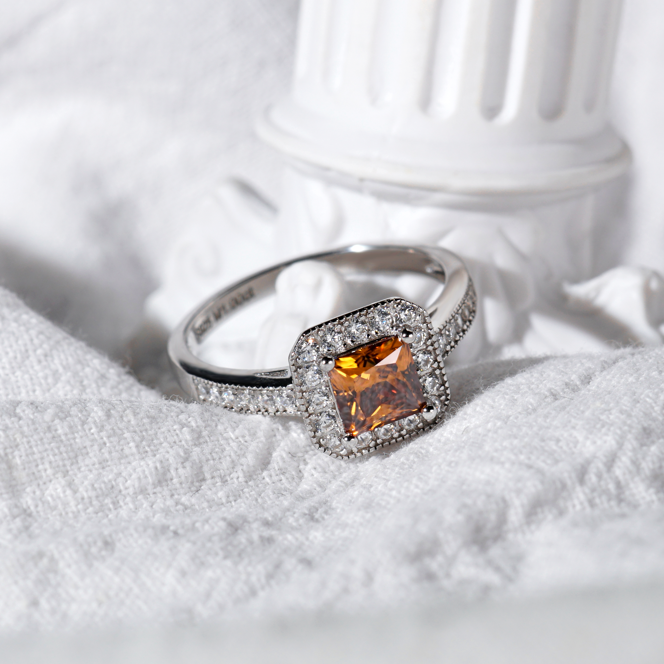1ct Princess Synthetic Moissanite Halo Ring S925 Ring Band Jewelry Perfect Birthday Engagement Wedding Anniversary Gift