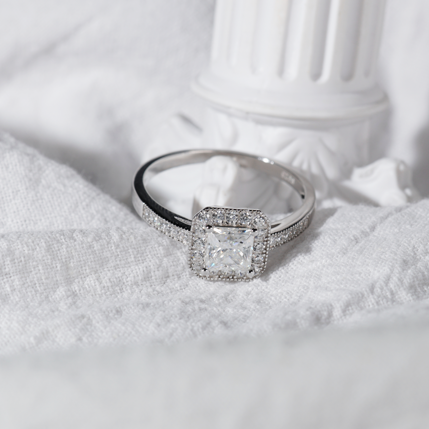 1ct Princess Synthetic Moissanite Halo Ring S925 Ring Band Jewelry Perfect Birthday Engagement Wedding Anniversary Gift