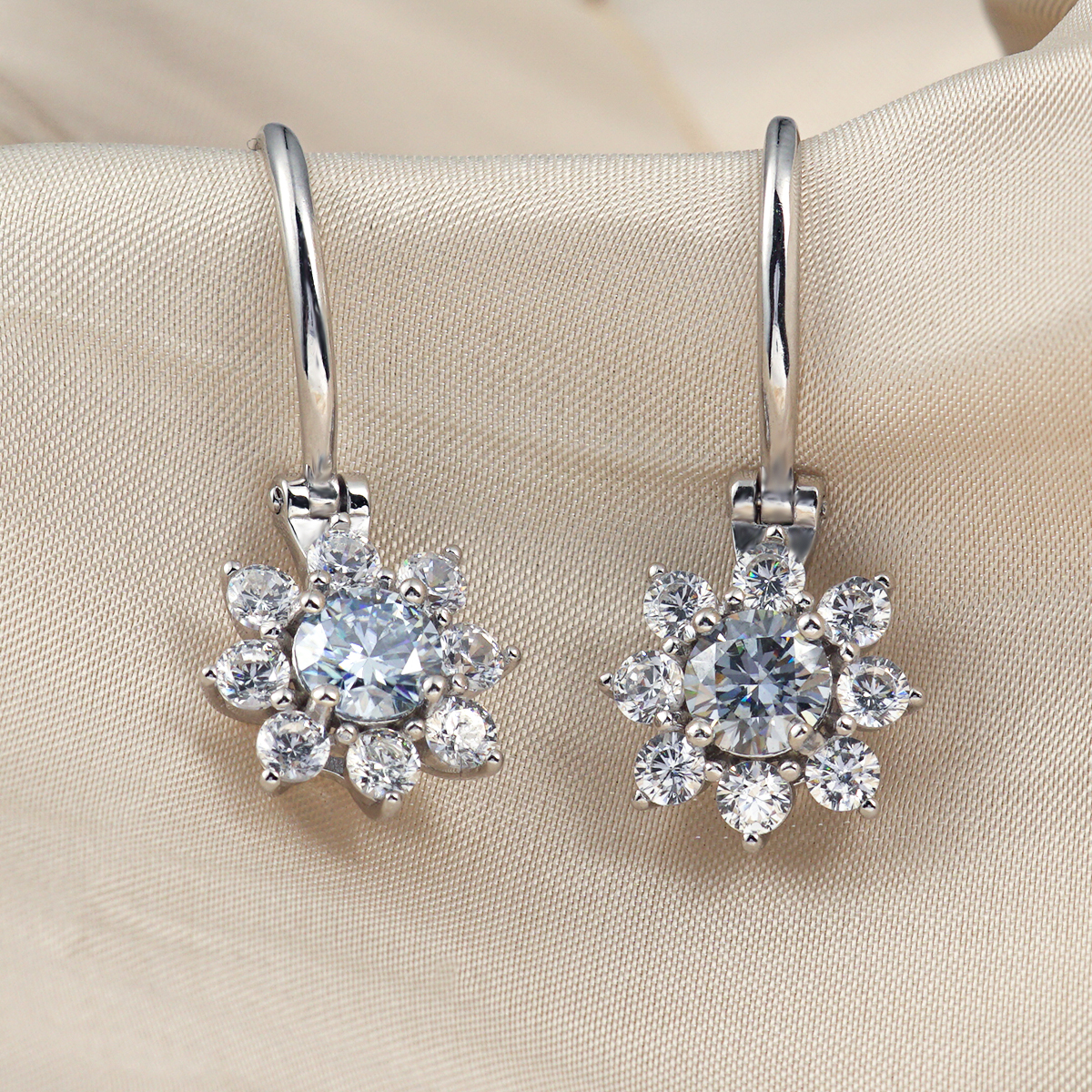 VVS Synthetic Moissanite Earrings S925