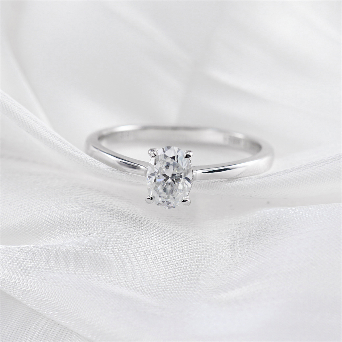 S925 1-3ct Oval Cut VVS Synthetic Moissanite Solitaire Prong Promise Engagement Ring