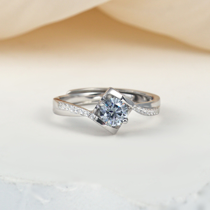 0.5-1ct Round Synthetic Moissanite Ring S925