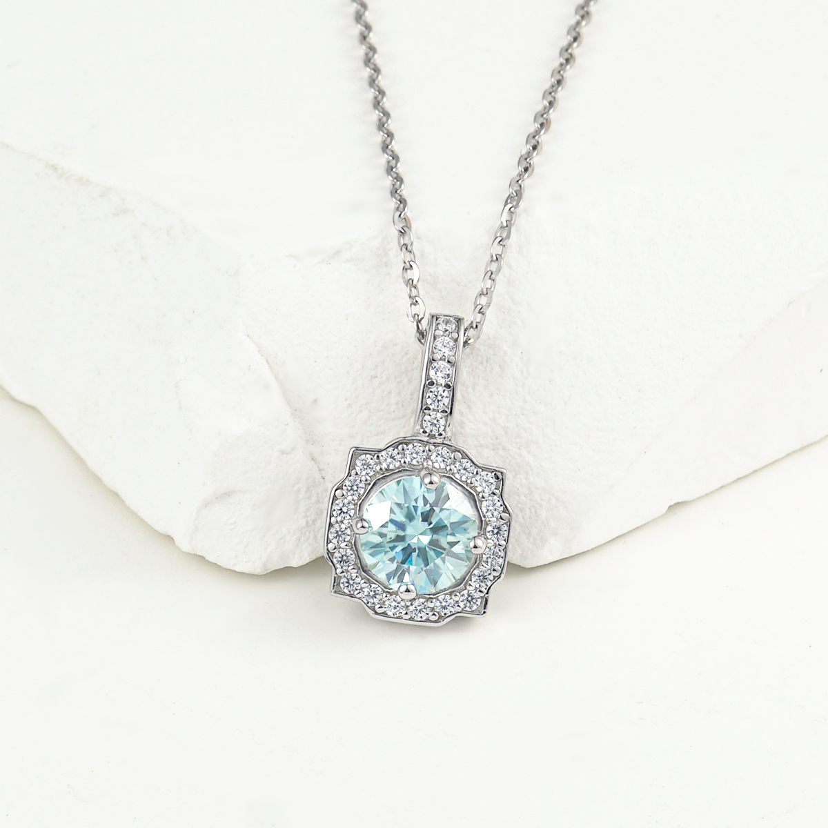 1ct Synthetic Moissanite Square Halo Pendant Necklace S925