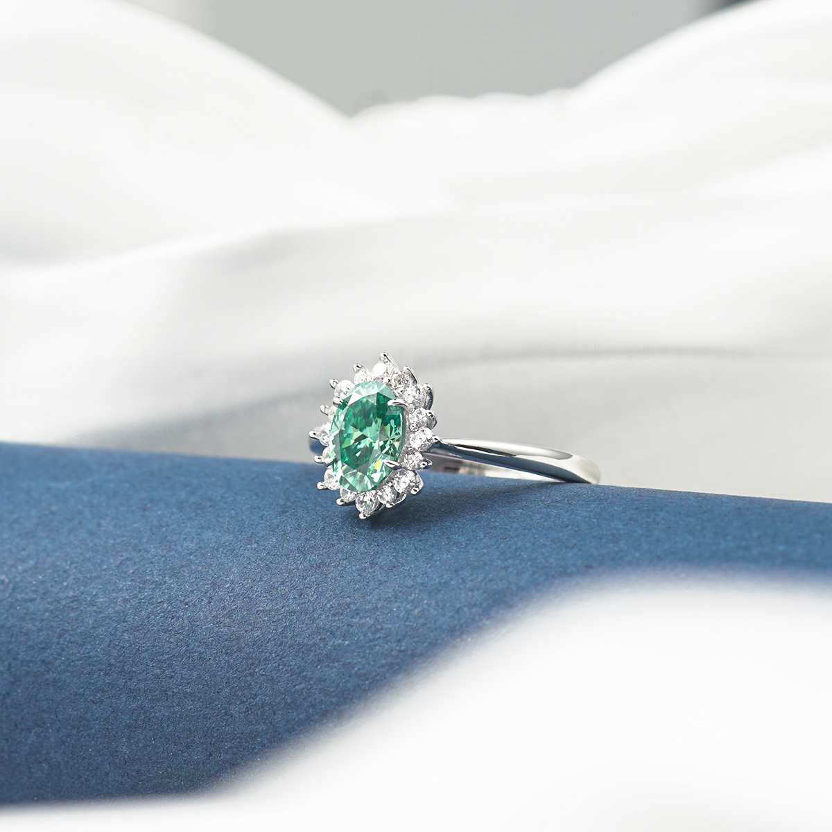1ct Oval Synthetic Moissanite Sunflower Ring S925