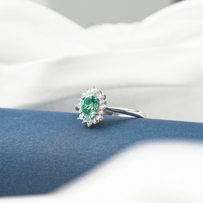 1ct Oval Synthetic Moissanite Sunflower Ring S925